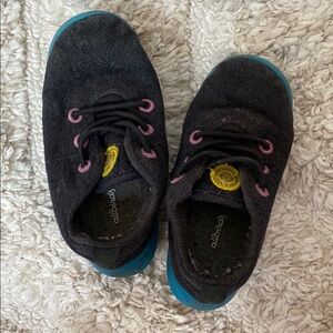 Allbirds Black and Blue Sneakers with Classic Design